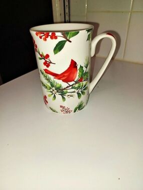 Kent Pottery Winterberry Cardinal Floral Mug